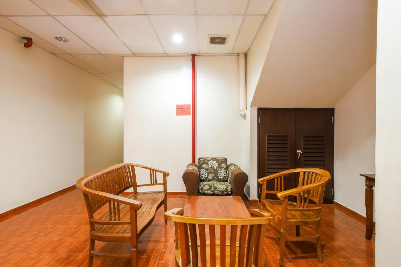 Oyo 89763 Bluewater Hotel Mersing Esterno foto