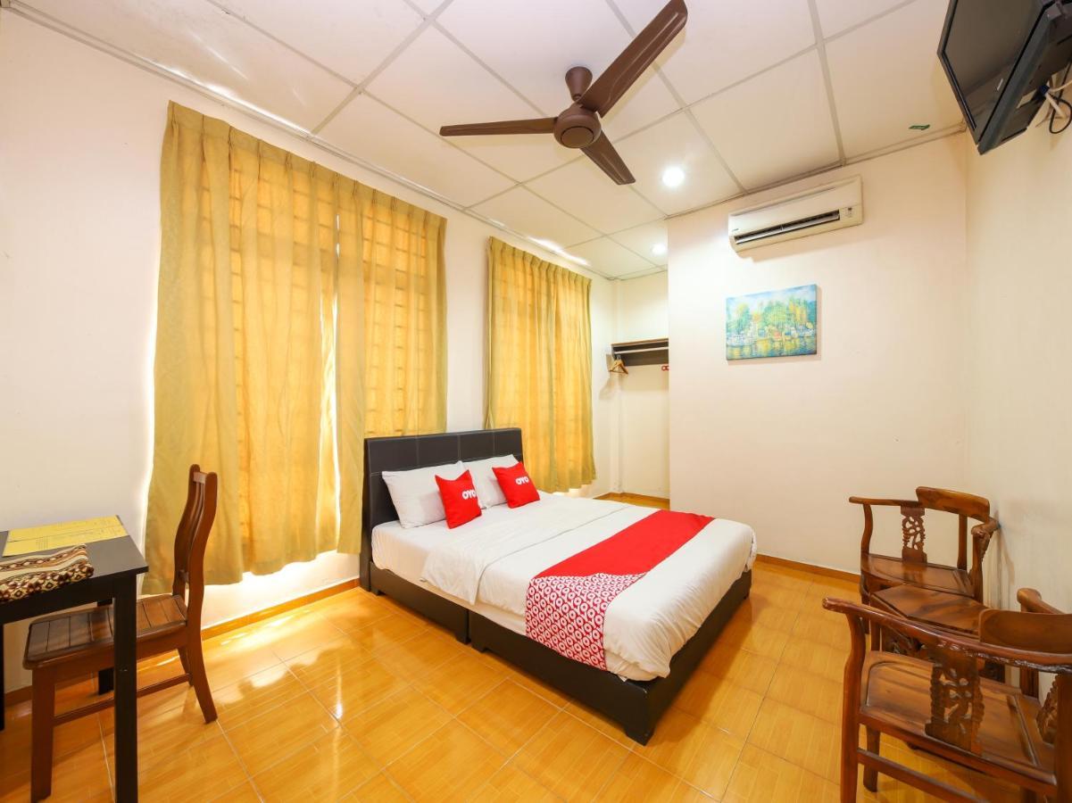 Oyo 89763 Bluewater Hotel Mersing Esterno foto