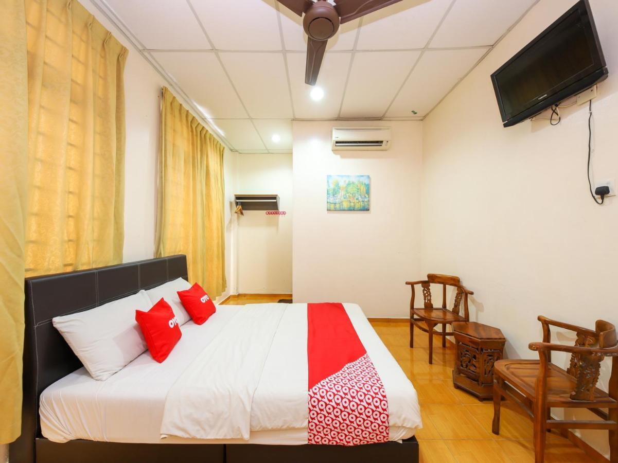 Oyo 89763 Bluewater Hotel Mersing Esterno foto