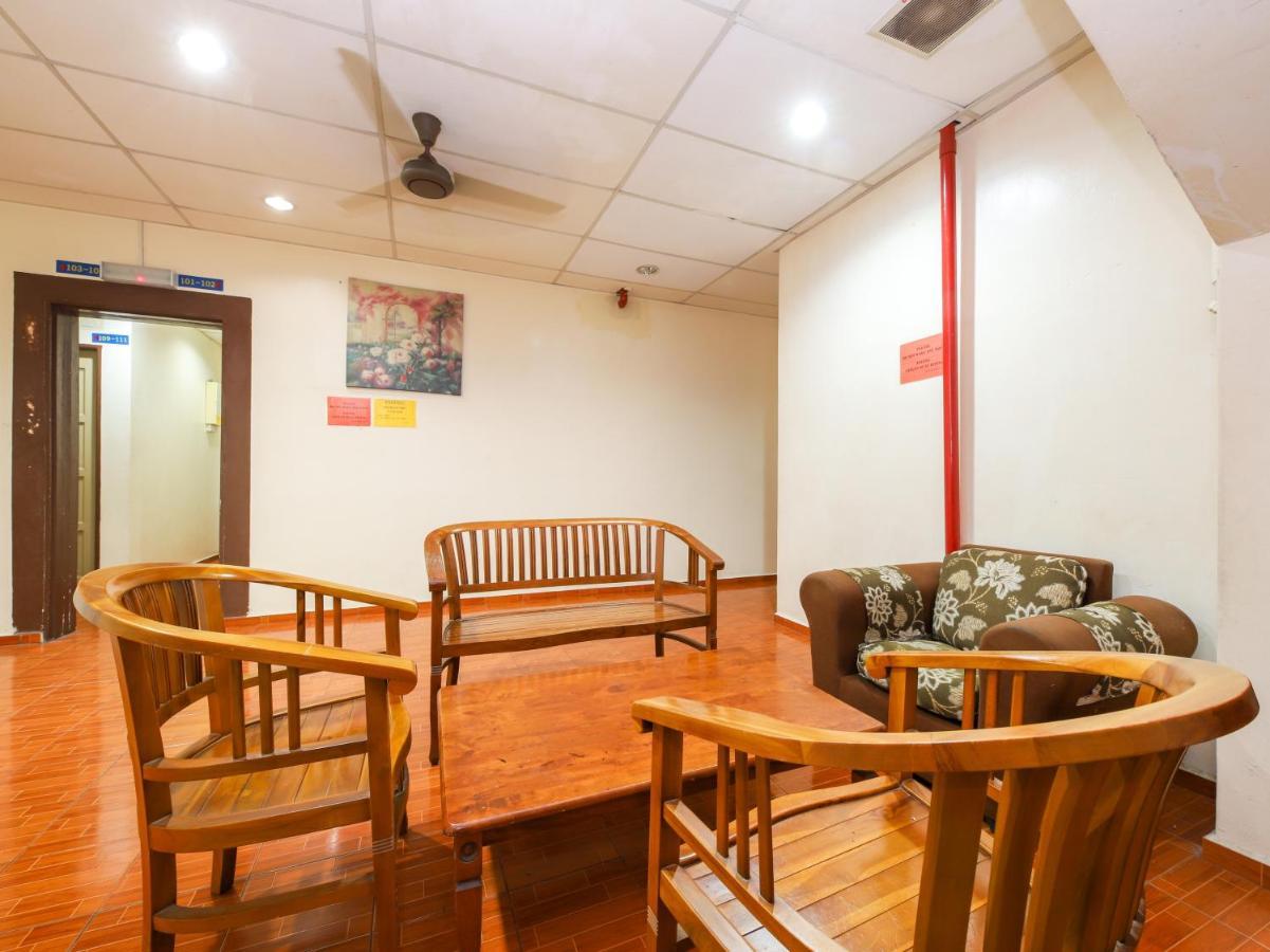 Oyo 89763 Bluewater Hotel Mersing Esterno foto